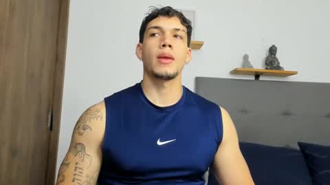 Snapshot of axel_taylor21 chatting on 09/30/25, 04:23 INDEPENDENT MODEL online show from 09/30/25, 04:23