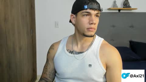Snapshot of axel_taylor21 chatting on 11/18/25, 08:24 INDEPENDENT MODEL online show from 11/18/25, 08:24