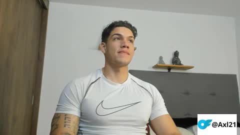 Snapshot of axel_taylor21 chatting on 02/17/26, 06:36 INDEPENDENT MODEL online show from 02/17/26, 06:36