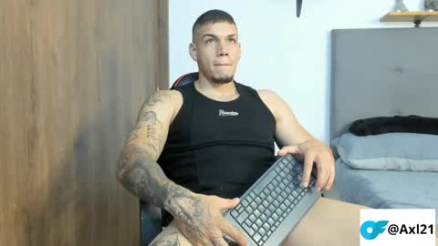 Snapshot of axel_taylor21 chatting on 05/16/26, 02:49 INDEPENDENT MODEL online show from 05/16/26, 02:49