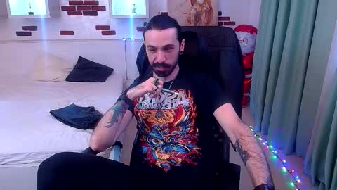 AxelColton online show from 12/14/25, 08:30