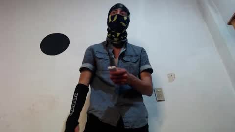 Snapshot of axelknight666 chatting on 11/01/25, 01:29 Axelknight666 online show from 11/01/25, 01:29