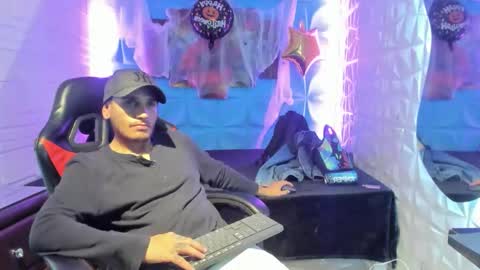 Axell Cross2 online show from 11/02/25, 06:38