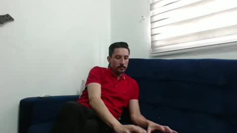 Snapshot of axell_rosee chatting on 02/15/26, 07:21 Axel Rose online show from 02/15/26, 07:21