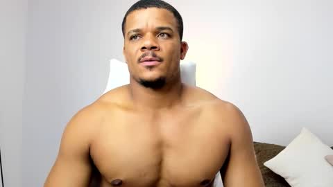 Snapshot of axelldasilva chatting on 02/20/26, 01:02 AXEL DA SILVA online show from 02/20/26, 01:02