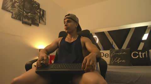 axelmartinezz online show from 05/05/26, 09:01
