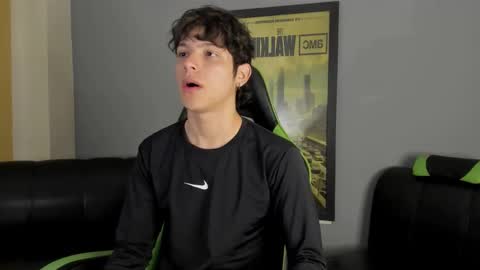 Axel Raven online show from 01/07/25, 01:35