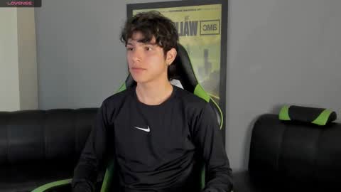 Axel Raven online show from 01/07/25, 04:37