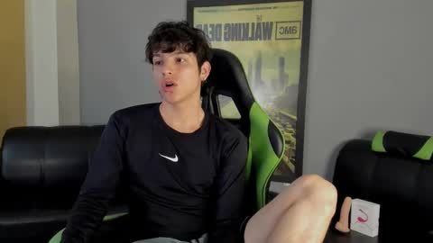 Axel Raven online show from 01/10/25, 03:58