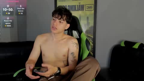 Axel Raven online show from 01/21/25, 02:59