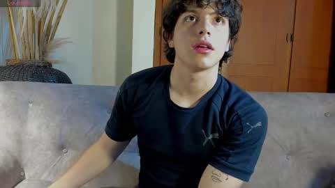 Axel Raven online show from 10/03/25, 04:15