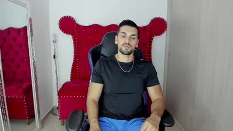 Axel online show from 06/24/26, 09:58