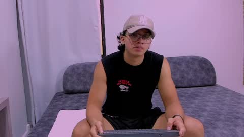 Snapshot of axxel_body chatting on 04/06/26, 07:26 Axxel online show from 04/06/26, 07:26