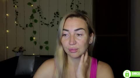 Jully online show from 10/26/25, 06:25