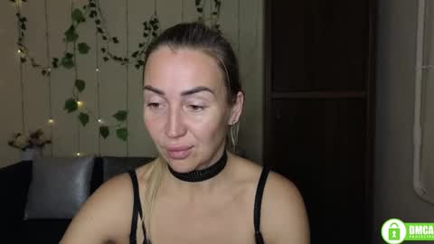 Jully online show from 11/03/25, 06:31