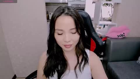 Snapshot of aya_moon chatting on 09/30/25, 05:45 Aya Moon online show from 09/30/25, 05:45