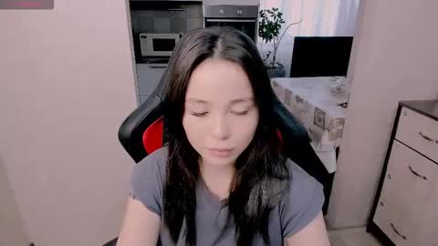 Snapshot of aya_moon chatting on 11/12/25, 06:25 Aya Moon online show from 11/12/25, 06:25