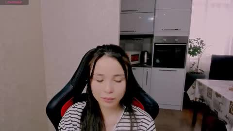 Snapshot of aya_moon chatting on 12/03/25, 05:37 Aya Moon online show from 12/03/25, 05:37