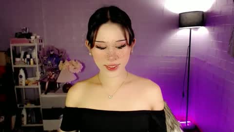 AYAHOSHILOVESYOU online show from 04/19/26, 05:29