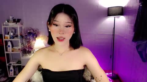 AYAHOSHILOVESYOU online show from 04/24/26, 06:38