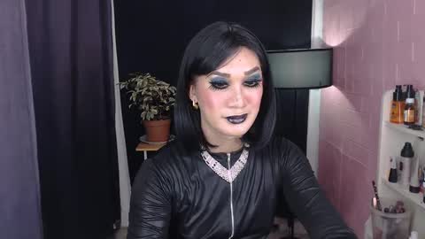 Snapshot of ayamiller chatting on 02/17/25, 04:09 aya online show from 02/17/25, 04:09