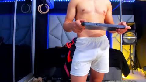 Ayden Miller online show from 04/25/26, 02:14