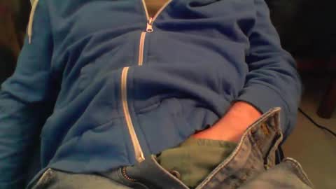 Snapshot of aydum79 chatting on 01/10/26, 08:27 aydum79 online show from 01/10/26, 08:27