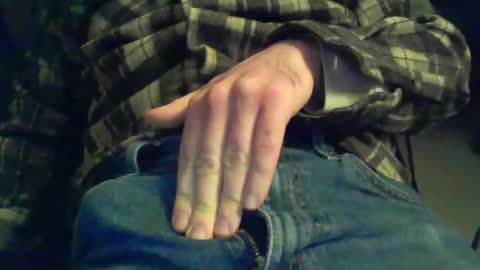 Snapshot of aydum79 chatting on 01/11/26, 10:42 aydum79 online show from 01/11/26, 10:42