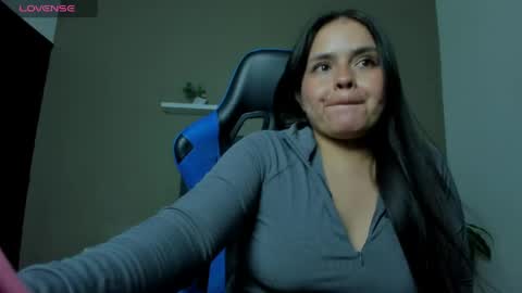Snapshot of ayla13_ chatting on 03/20/26, 07:41 Alyda Jaramillo online show from 03/20/26, 07:41