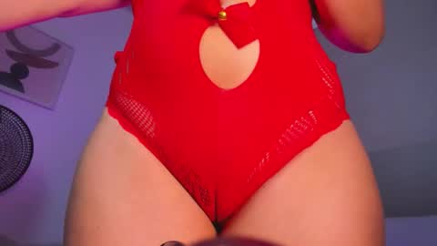 Snapshot of ayla13_ chatting on 04/17/26, 08:45 Alyda Jaramillo online show from 04/17/26, 08:45