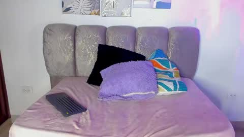 aylah_beckham online show from 06/04/26, 11:16