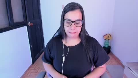 Snapshot of aylaislem chatting on 02/02/25, 01:02 SandyMODELINDEPENDIENT online show from 02/02/25, 01:02