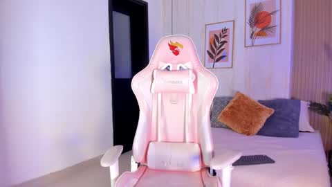 Ayleen online show from 12/20/25, 12:56