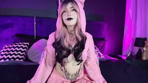 Aylen online show from 09/25/25, 08:01