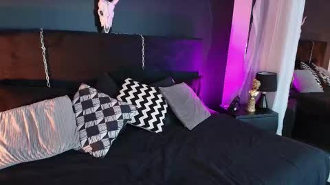 Aylen online show from 10/14/25, 08:09