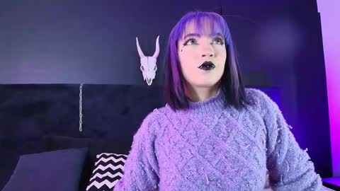 Snapshot of aylen_darkmoor chatting on 01/13/26, 07:52 Aylen online show from 01/13/26, 07:52