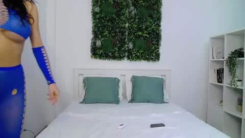 Aylin Ross online show from 01/15/25, 01:09