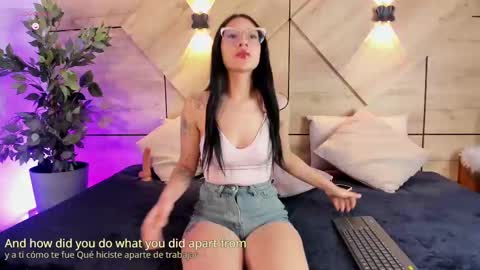 ayllin  online show from 10/06/25, 07:33