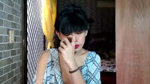 aymkyline online show from 10/26/25, 02:17