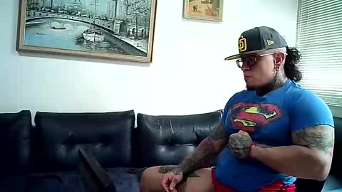 Ayrton naffah2 online show from 12/17/25, 07:20