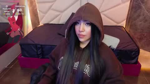 Aysel online show from 10/13/25, 08:42