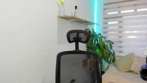 aysha_winxx online show from 10/15/25, 11:10