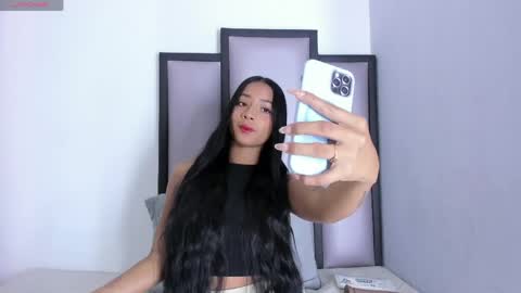 Snapshot of aysheldoll1 chatting on 05/05/26, 11:40 Aysheldoll online show from 05/05/26, 11:40