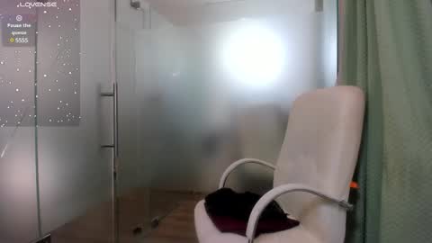 Ayumi online show from 03/04/25, 08:13