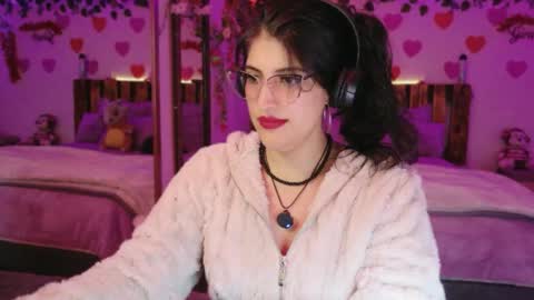 Snapshot of azaharnoor chatting on 04/12/26, 09:42 Azahar online show from 04/12/26, 09:42