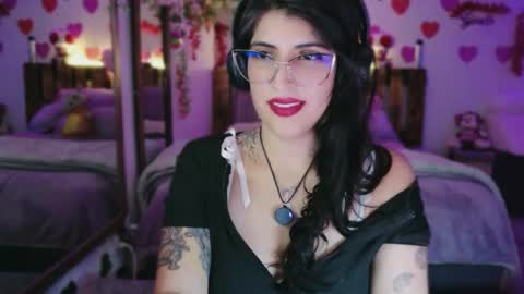 Snapshot of azaharnoor chatting on 05/21/26, 01:01 Azahar online show from 05/21/26, 01:01