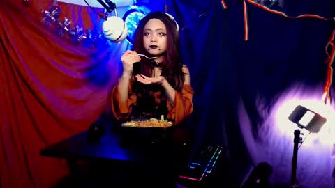 Snapshot of azazelgains chatting on 12/08/24, 05:29 Azazel online show from 12/08/24, 05:29