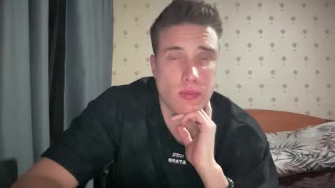 azazelmax online show from 10/04/25, 10:08