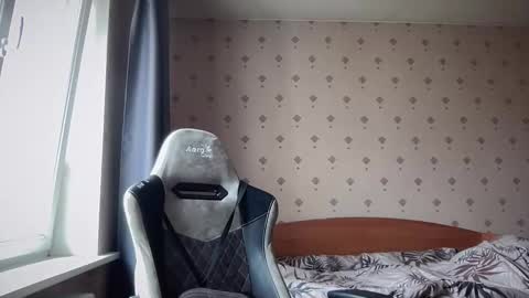 azazelmax online show from 10/17/25, 08:17