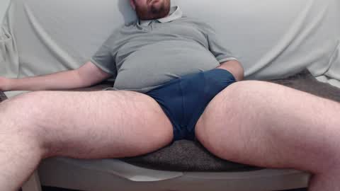 Snapshot of azer912 chatting on 01/06/25, 09:32 Azer online show from 01/06/25, 09:32